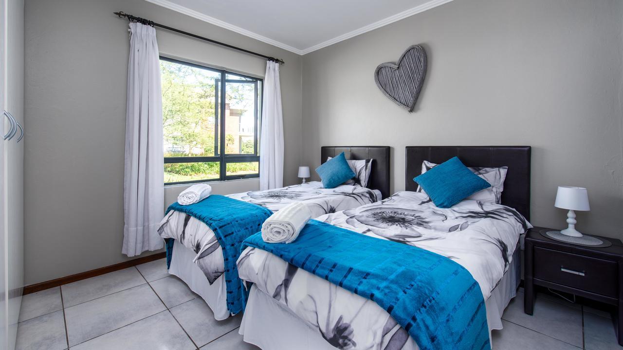 Jozistay @ Jackal Creek Apartments Roodepoort Luaran gambar